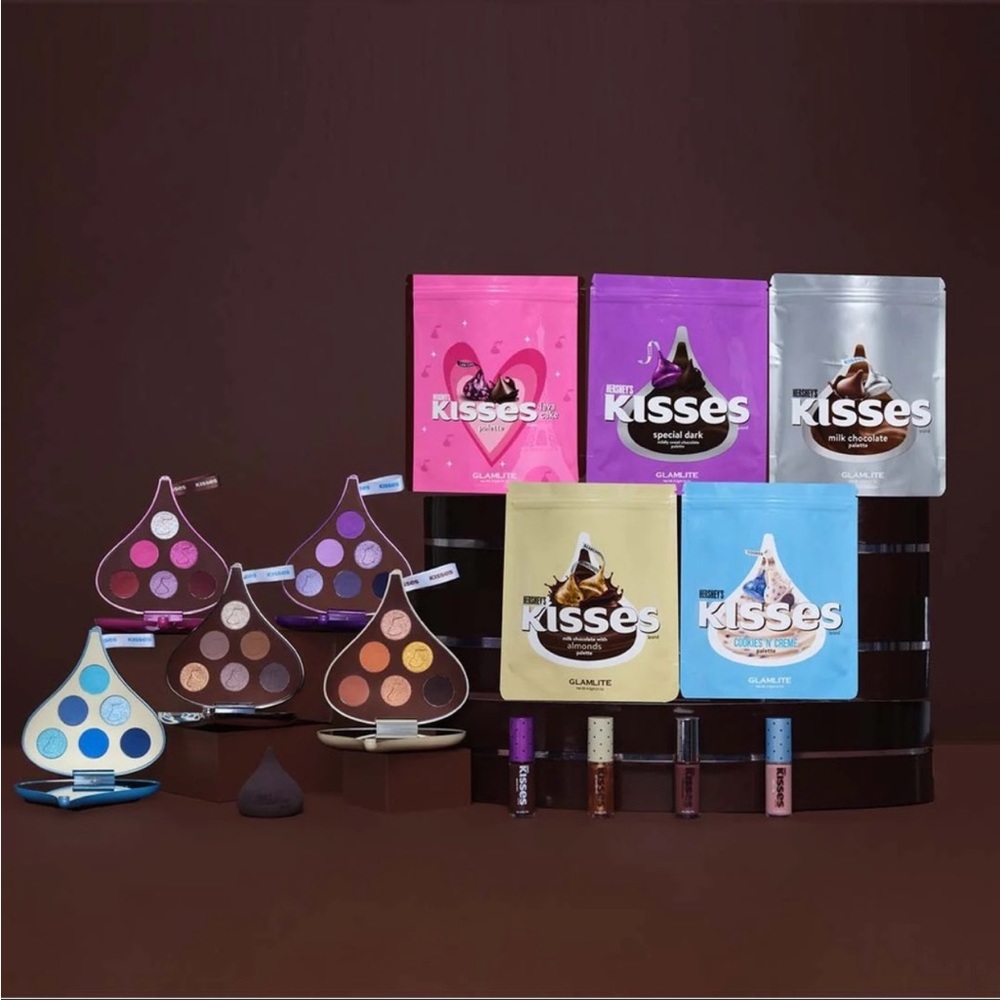 HERSHEY'S KISSES x GLAMLITE EYESHADOW PALETTE & LIP COLLECTION SET OF 6